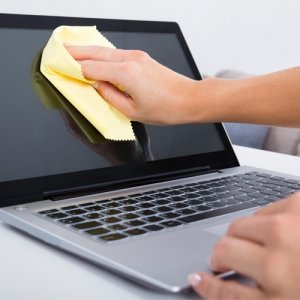 vệ sinh laptop.jpg